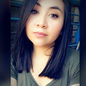 Meet your Posher, Gloria